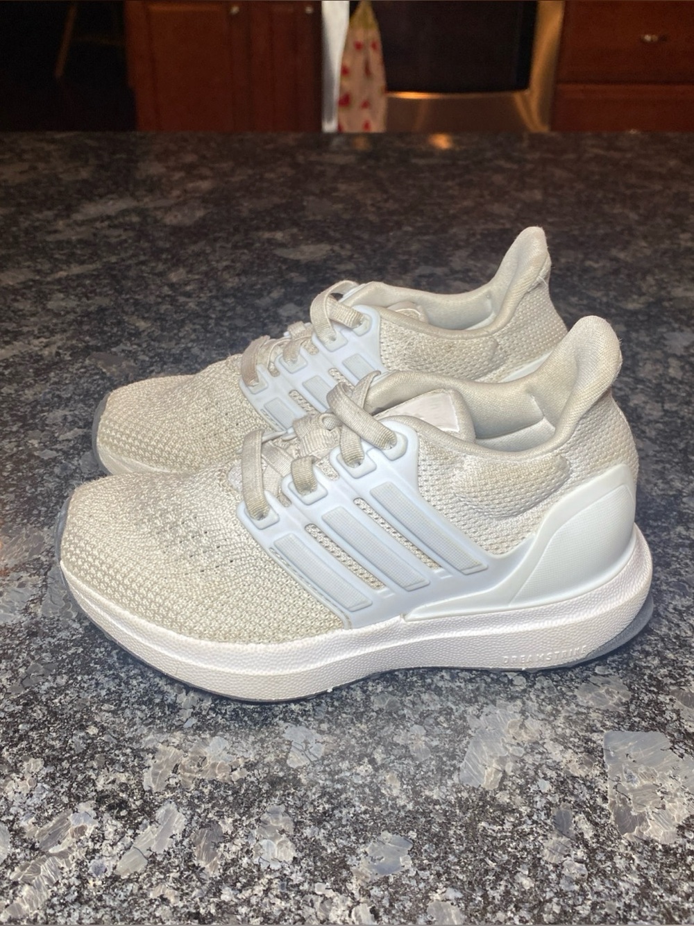 Adidas Ultradream DNA Sneakers Lace Up Activewear Kids US 10.5K